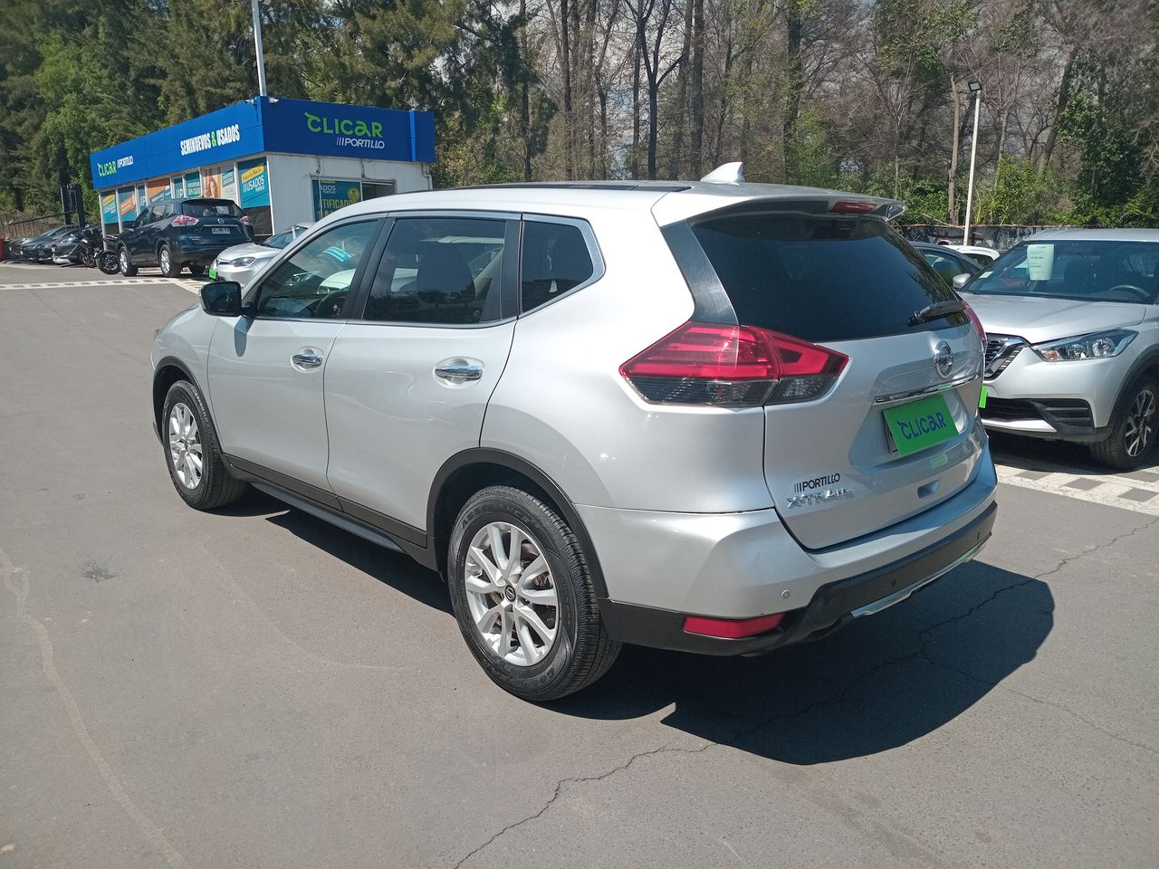 NISSAN - 5