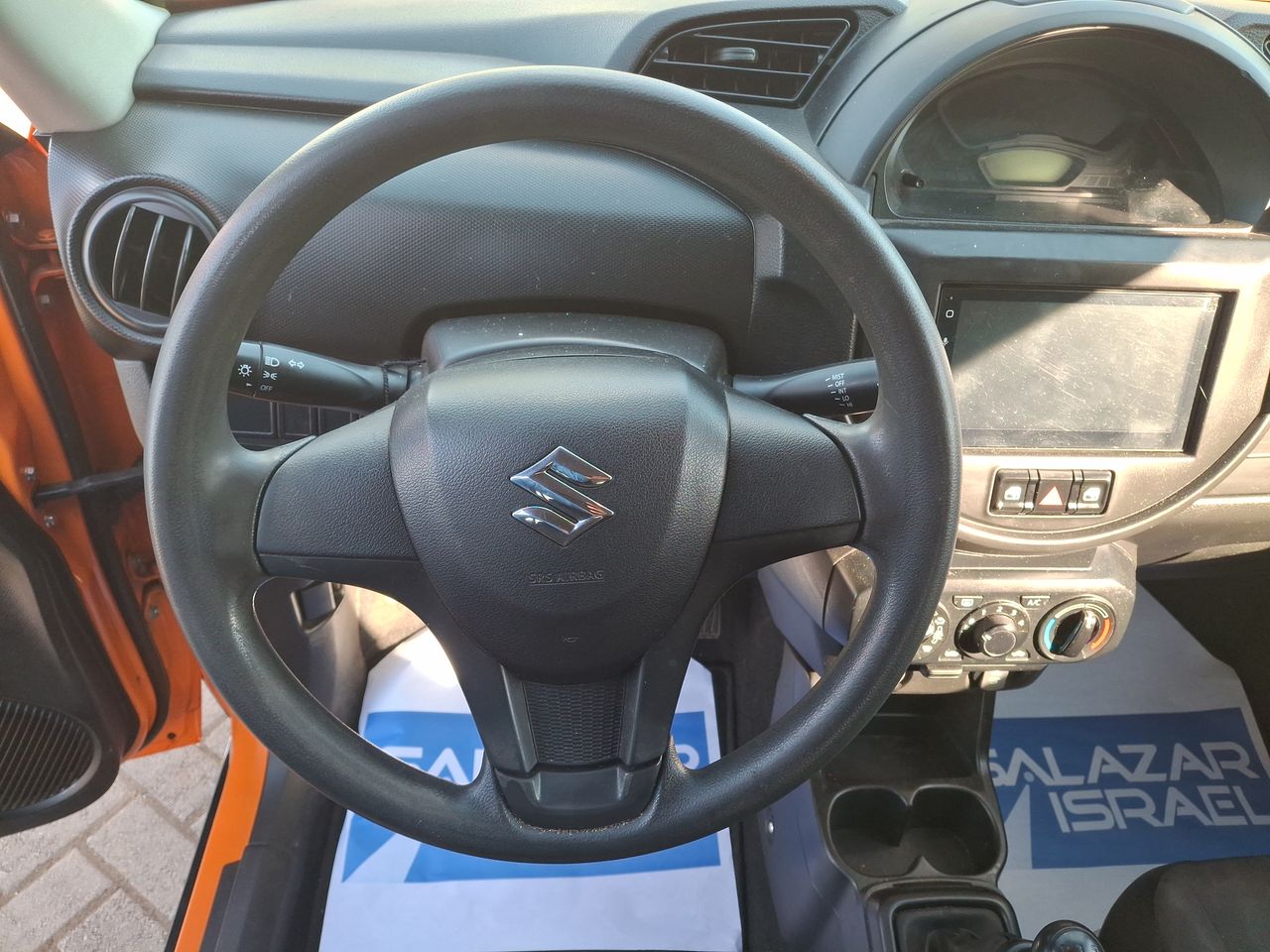 SUZUKI - 23