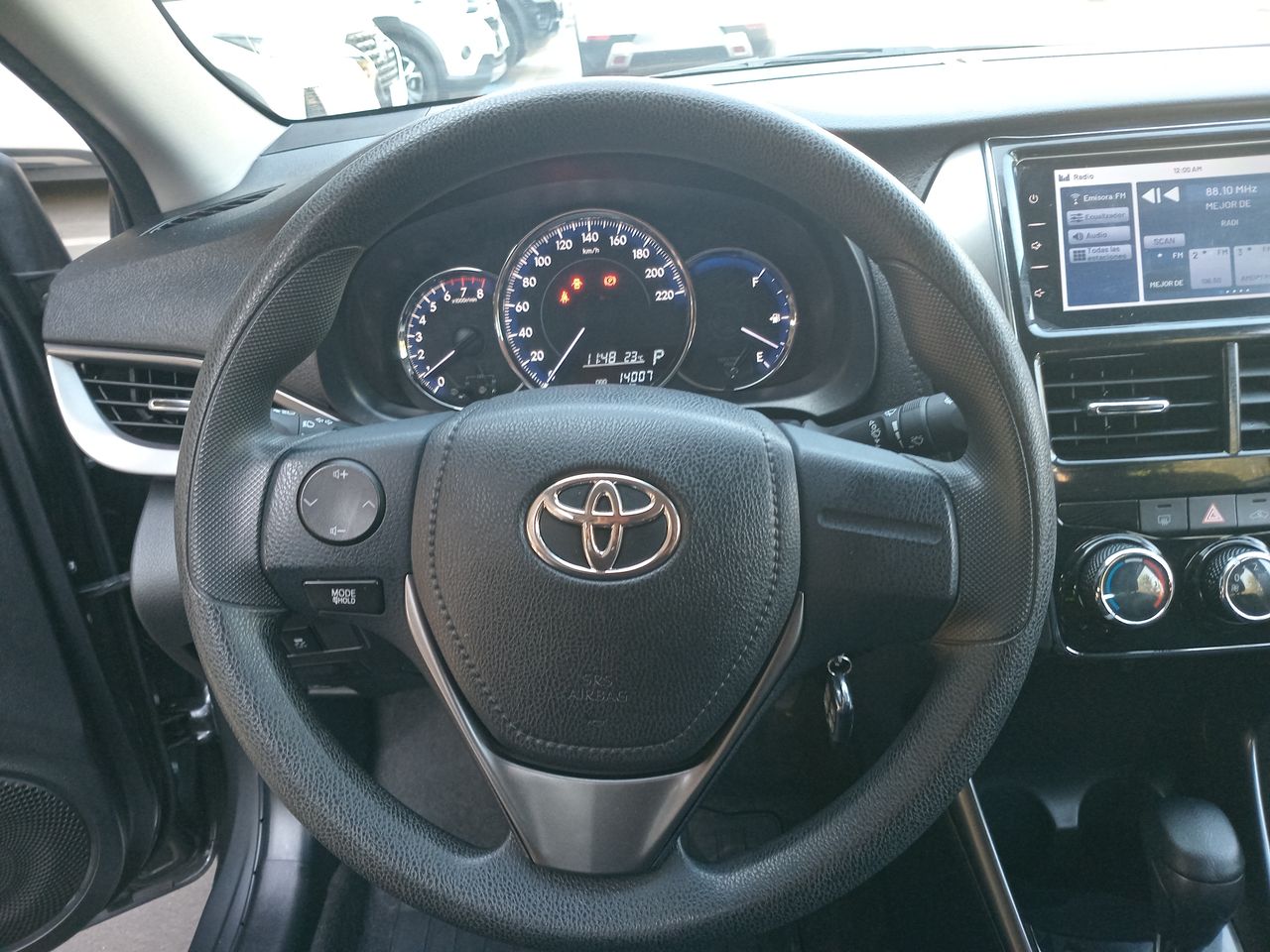 TOYOTA - 23