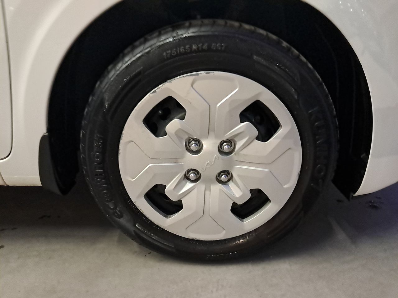 KIA - 9