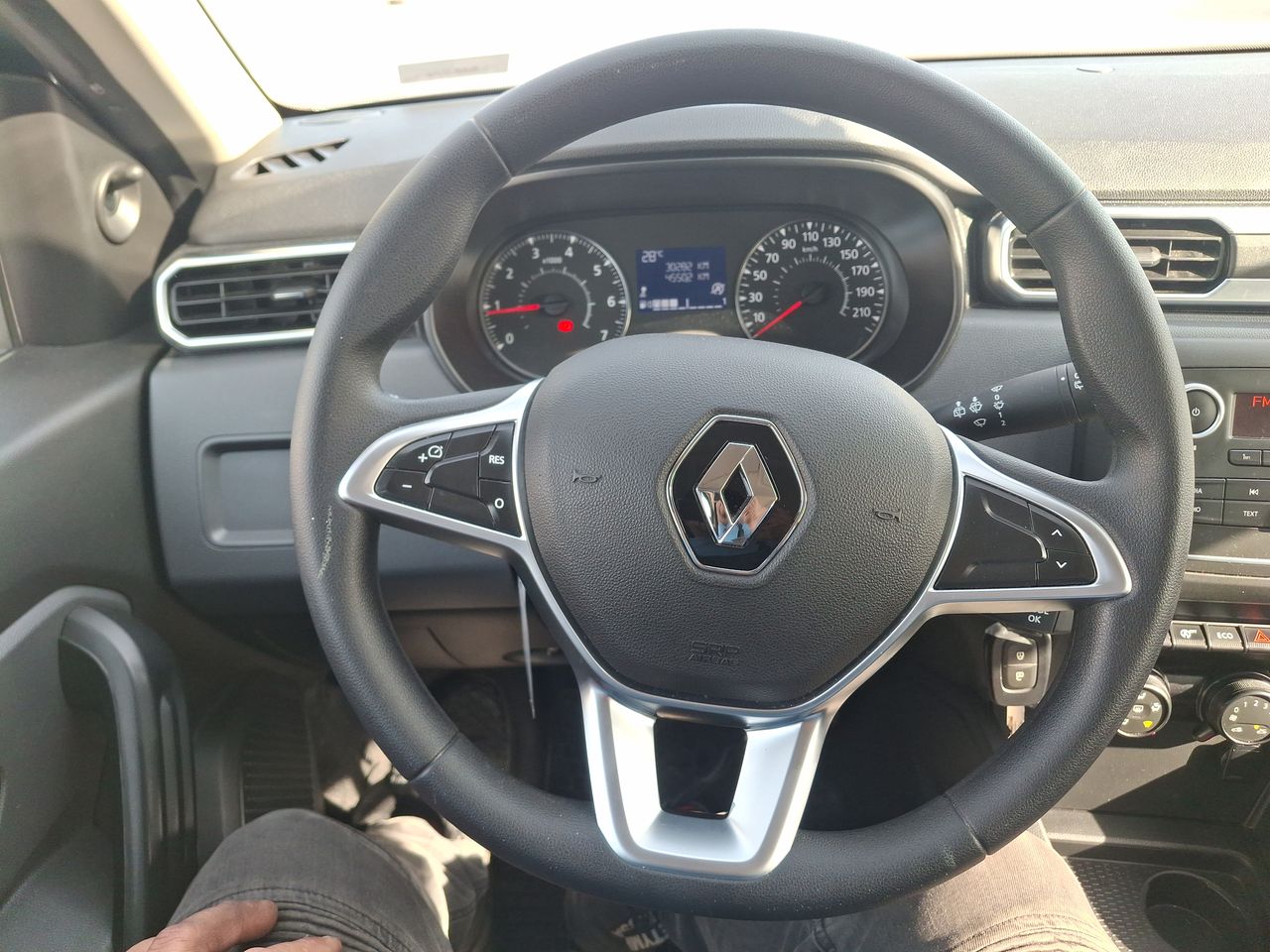 RENAULT - 23