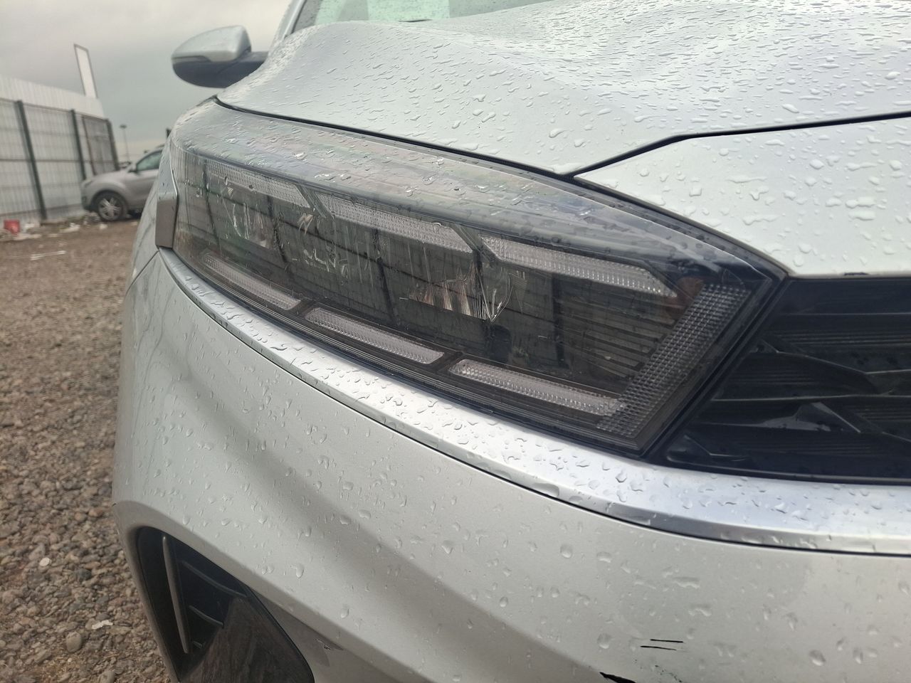 KIA Cerato — foto 11 de 23