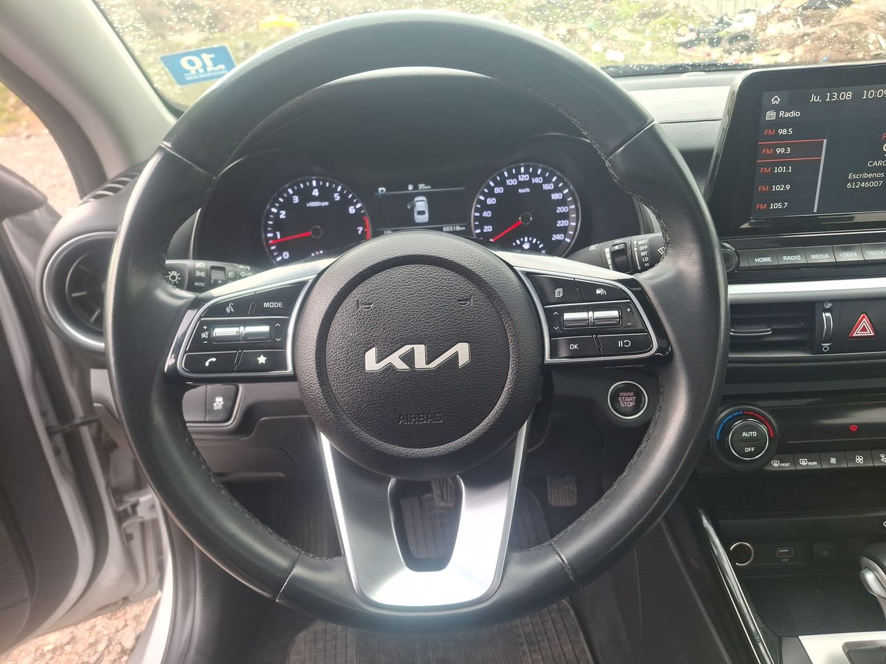 KIA Cerato — foto 15 de 23