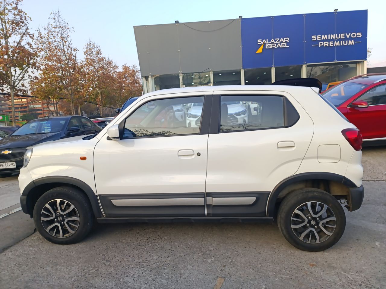 SUZUKI - 4