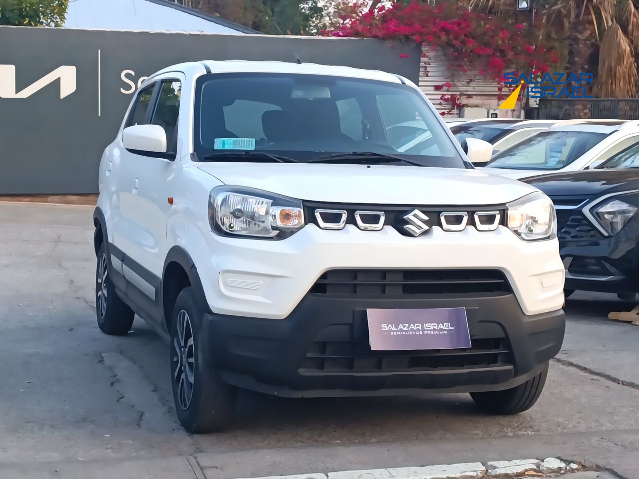 SUZUKI