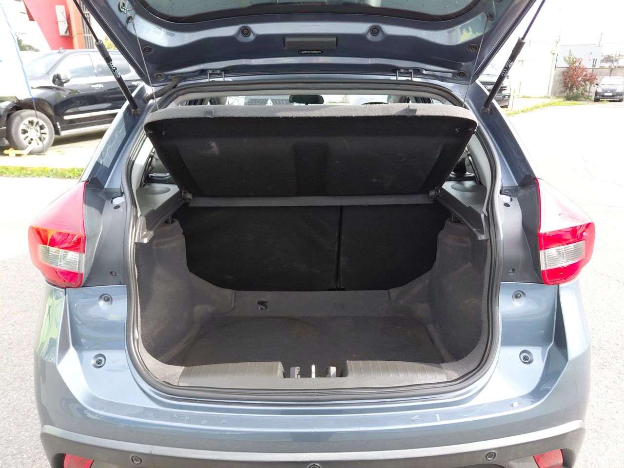 CHERY - 12