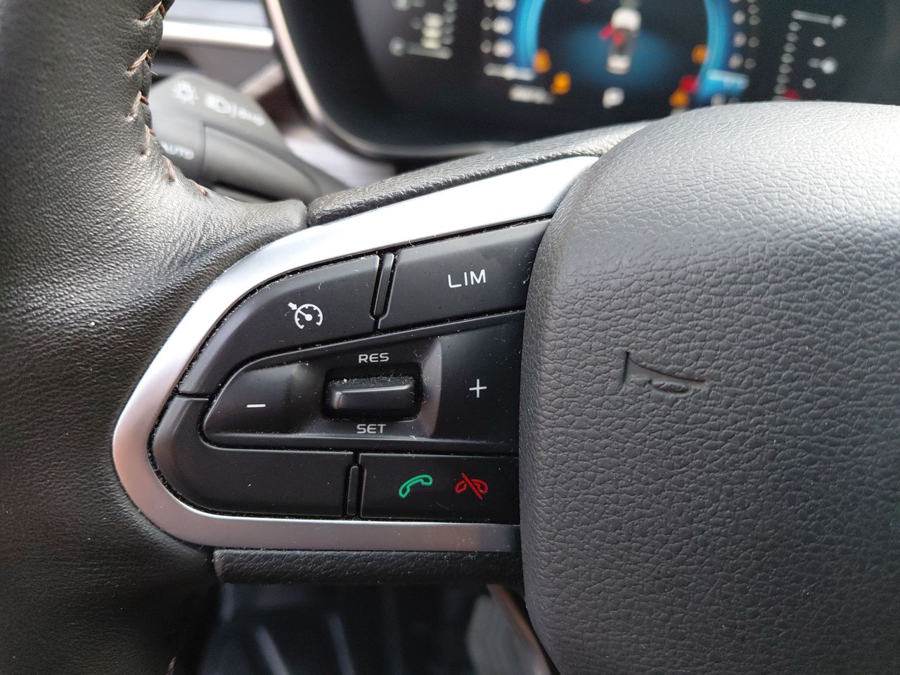 GEELY - 24