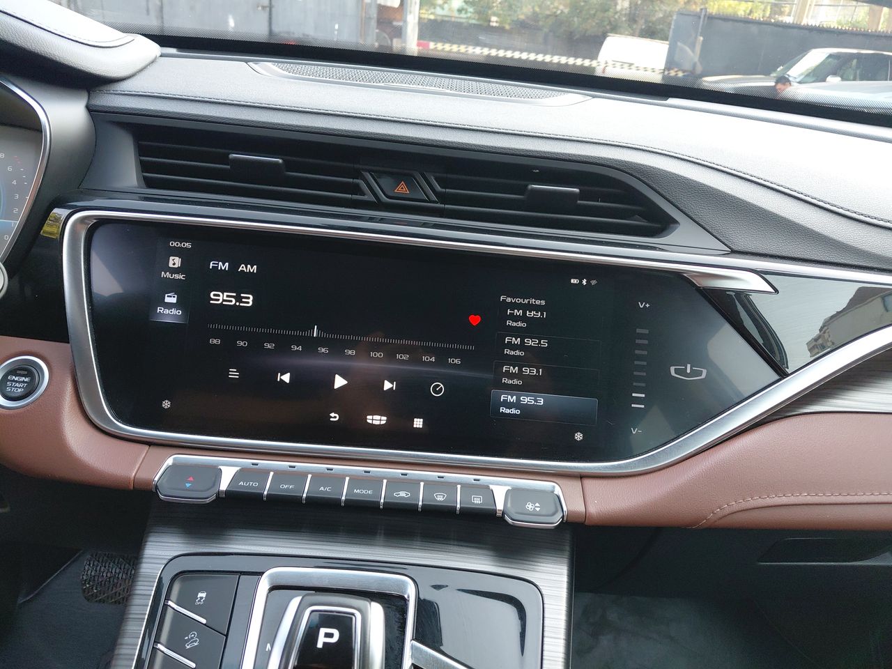 GEELY - 26
