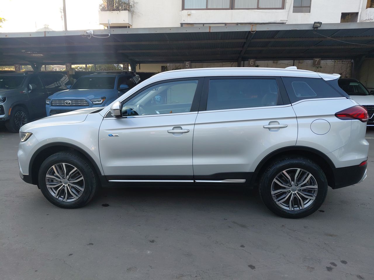 GEELY - 4