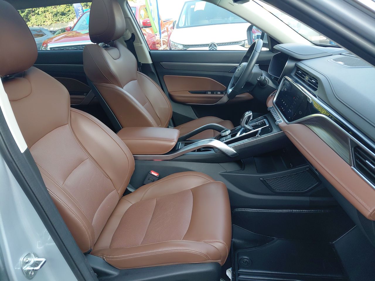 GEELY - 10