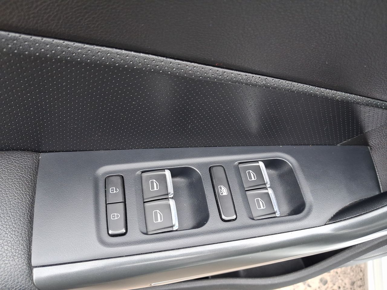 Chery Arrizo 5 — foto 14 de 28