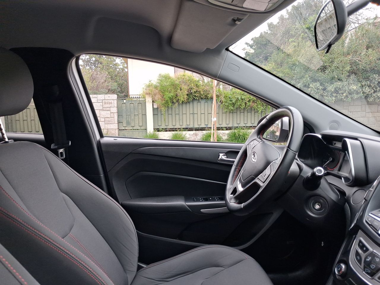 Chery Arrizo 5 — foto 7 de 28