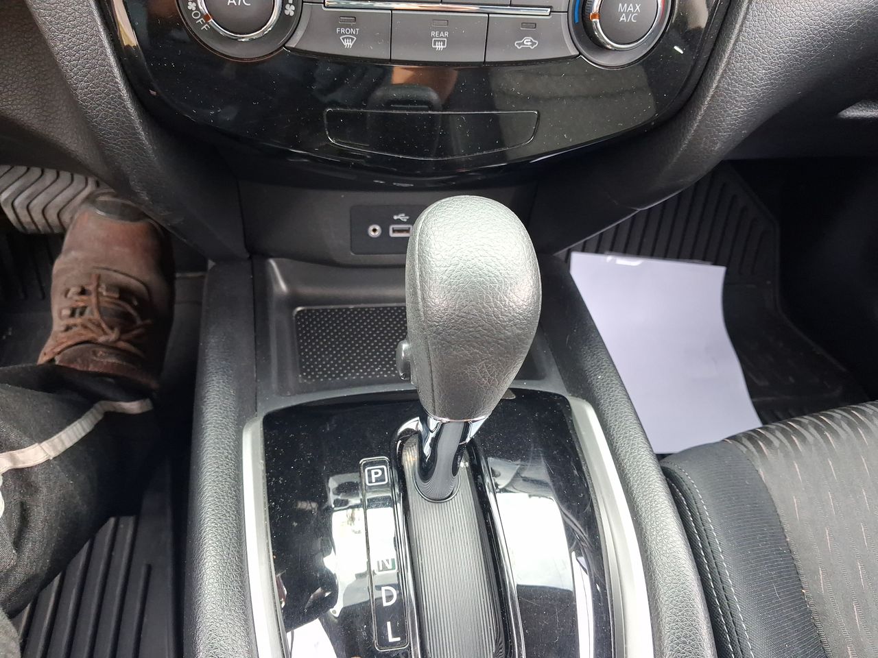 NISSAN - 21