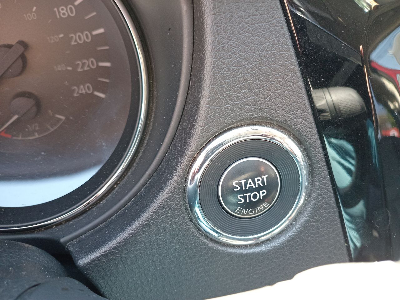 NISSAN - 38