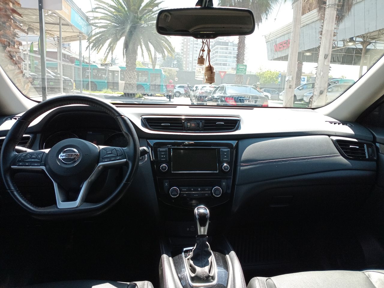 NISSAN - 9