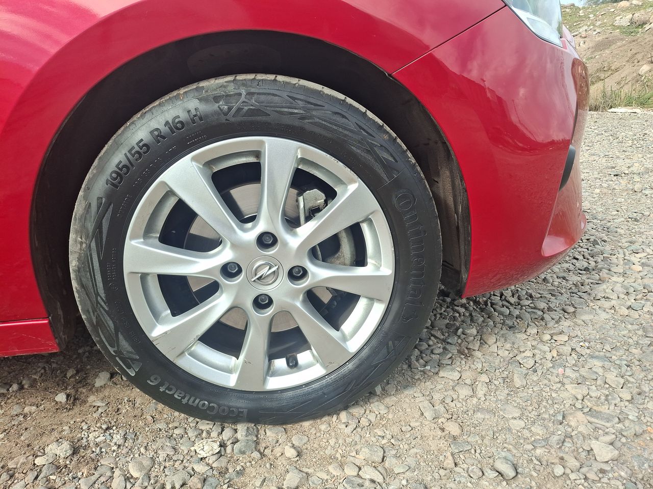 Opel Corsa — foto 10 de 23