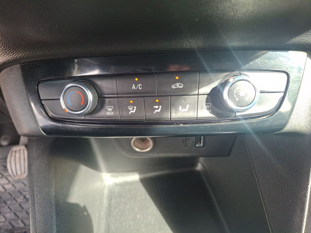 Opel Corsa — foto 21 de 23