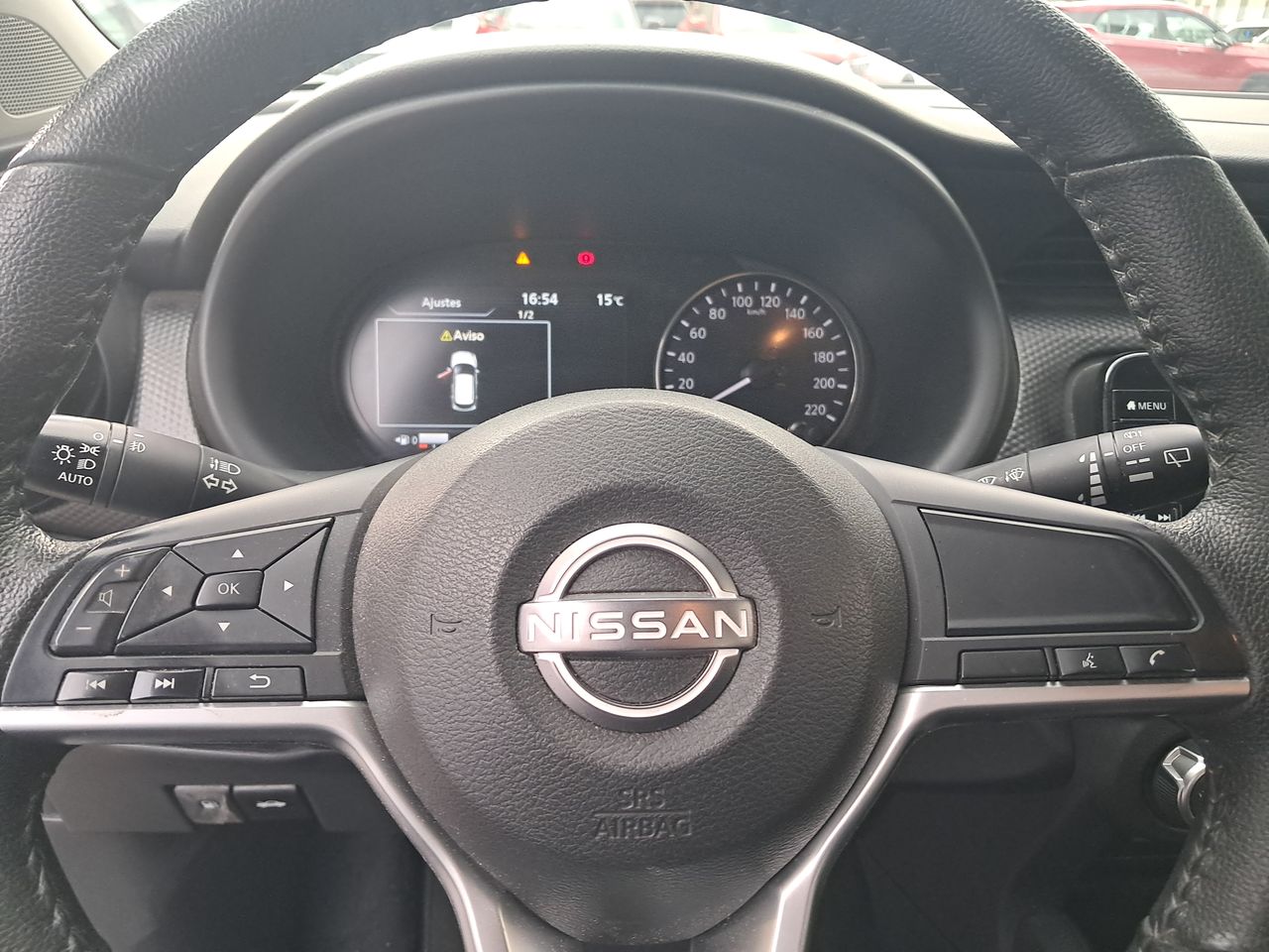 Nissan Kicks — foto 18 de 26