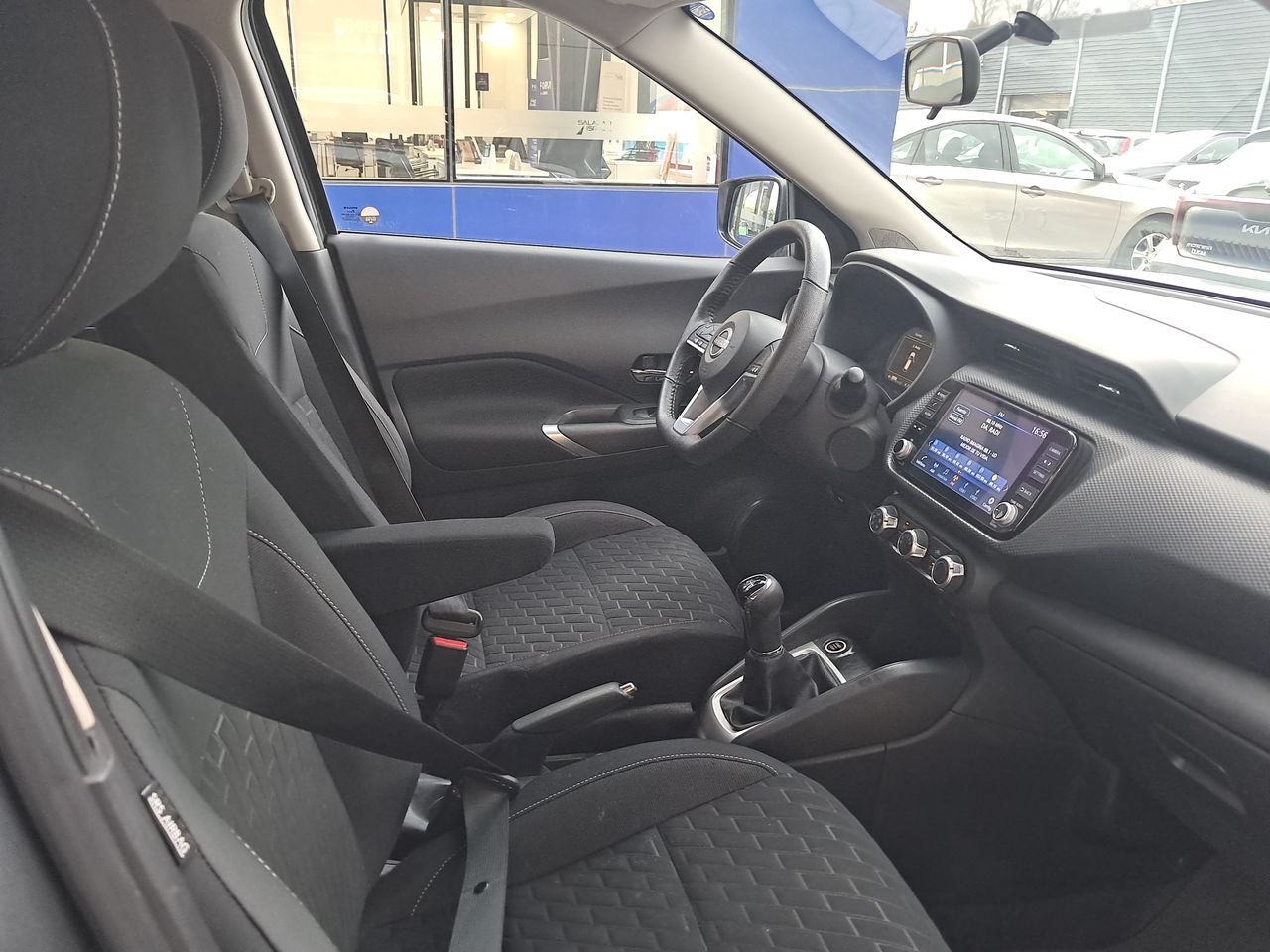 Nissan Kicks — foto 9 de 26