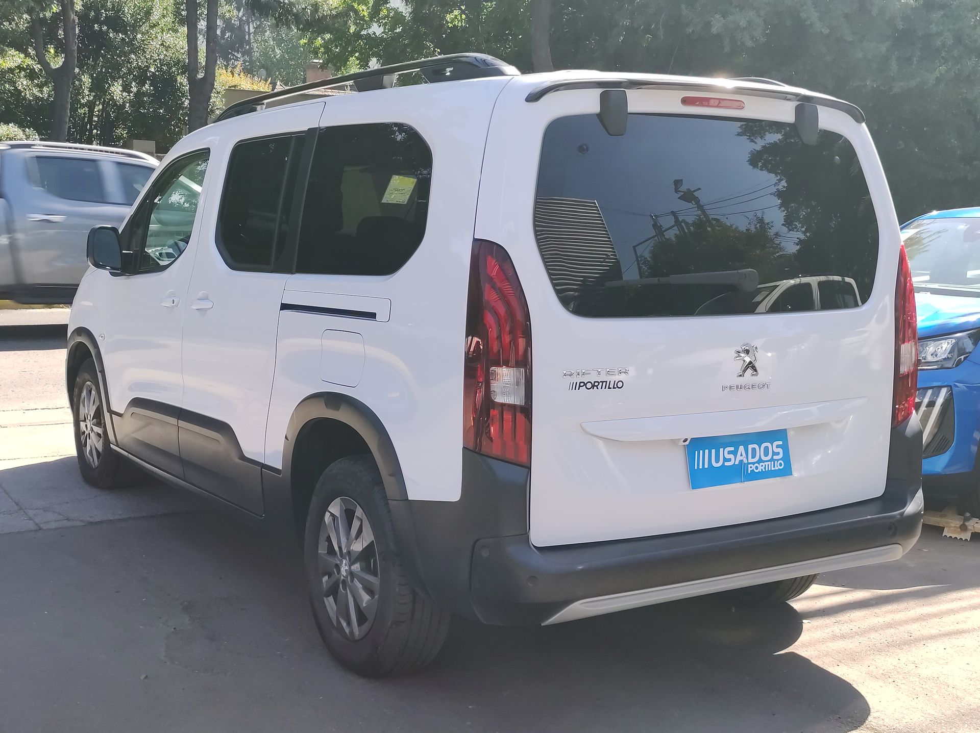 PEUGEOT - 5