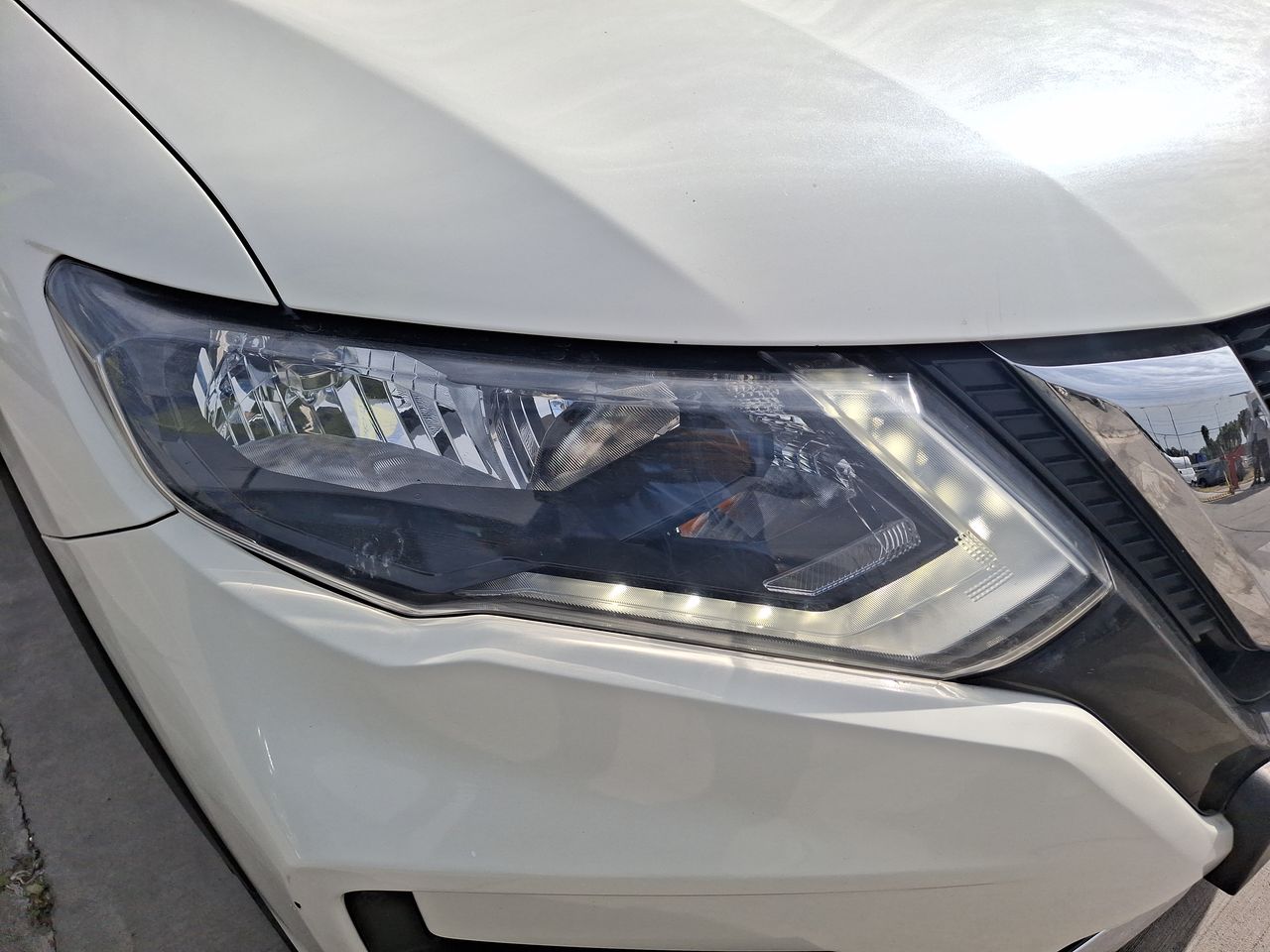 NISSAN - 18