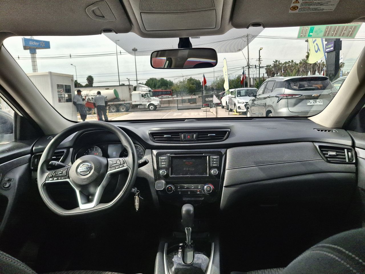 NISSAN - 9
