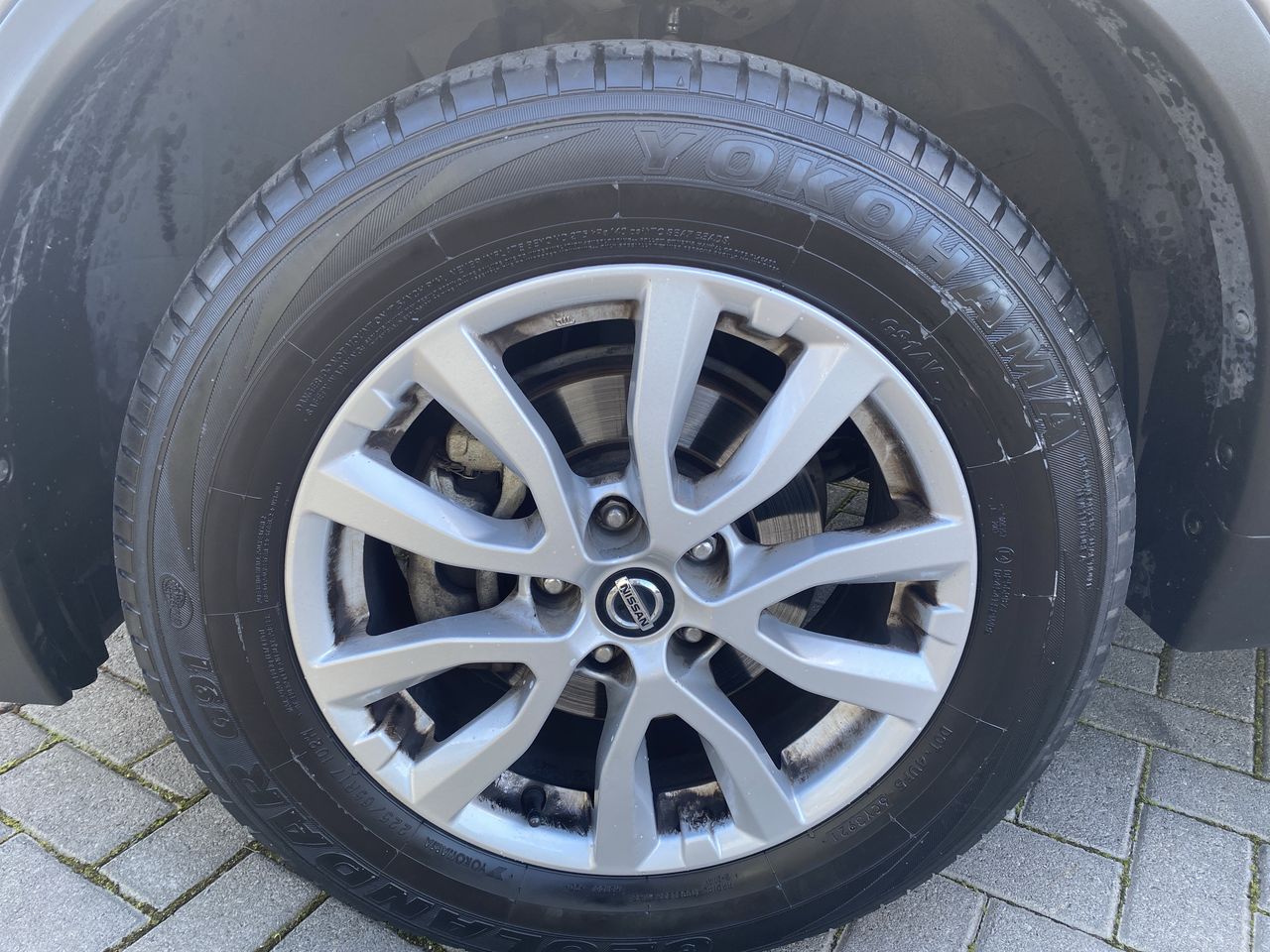 Nissan X-Trail — foto 10 de 26