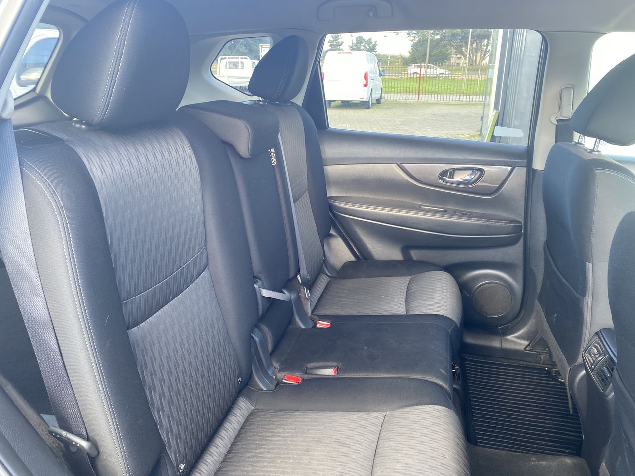 Nissan X-Trail — foto 26 de 26