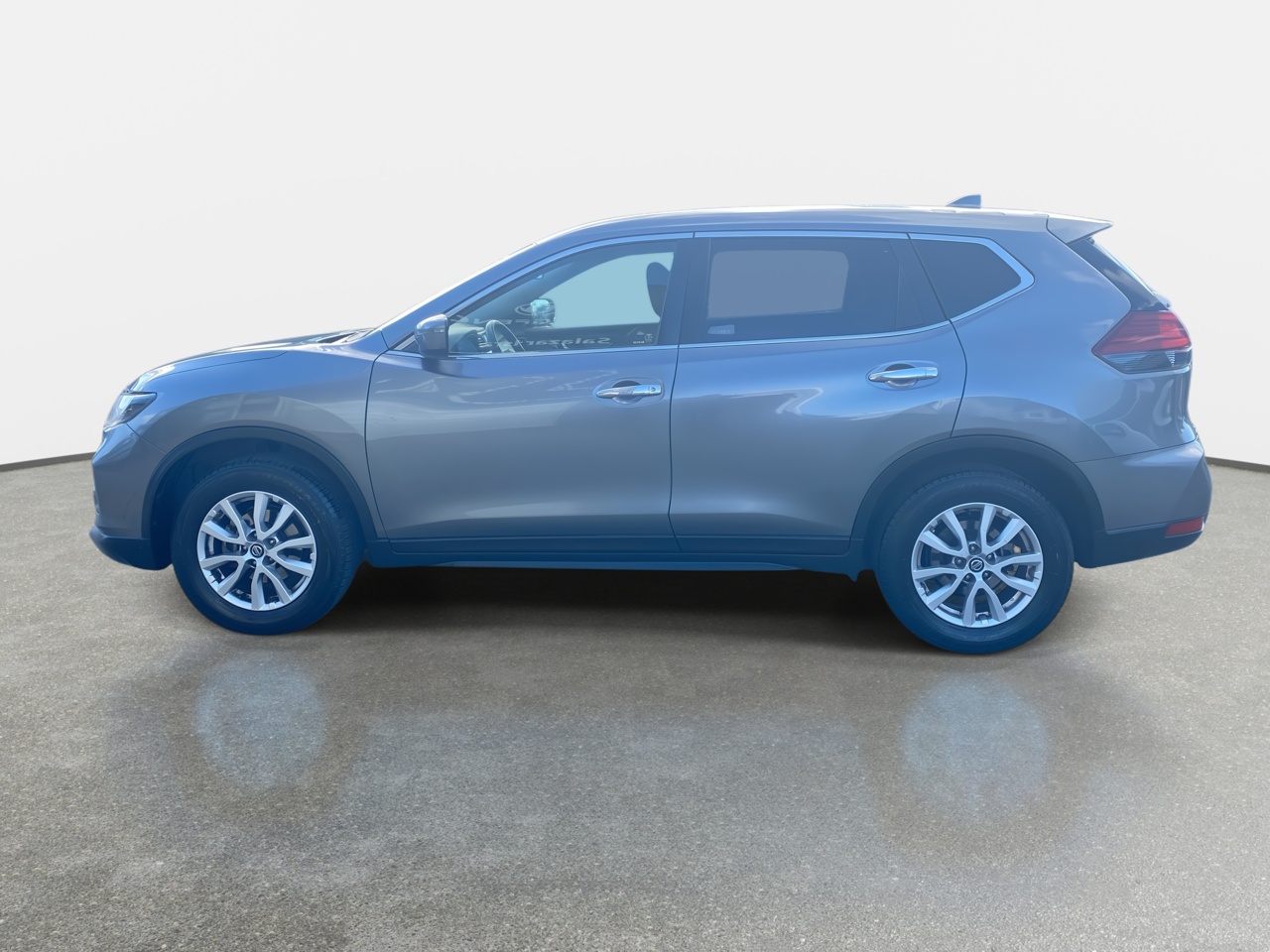 NISSAN - 4