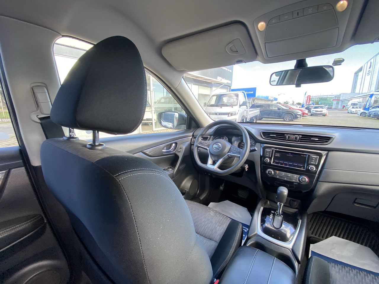 Nissan X-Trail — foto 9 de 26