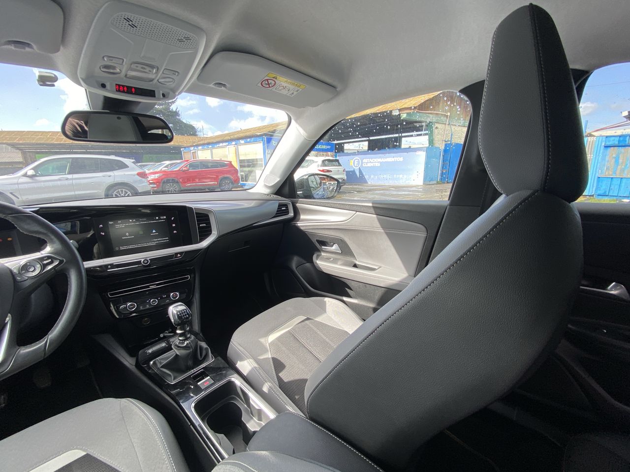 Suzuki Jimny — foto 11 de 33