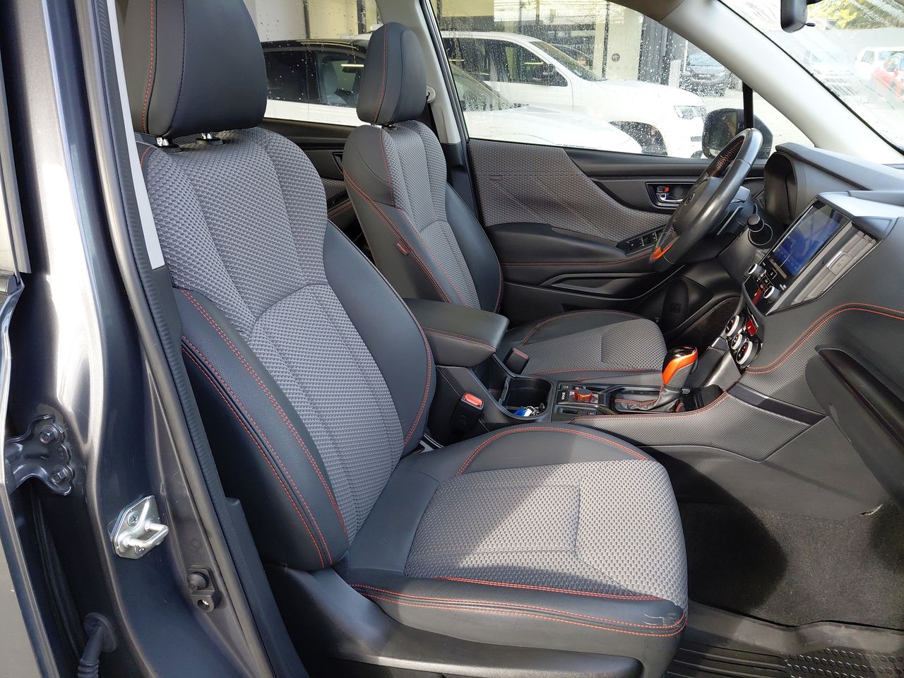 Subaru Forester — foto 25 de 27