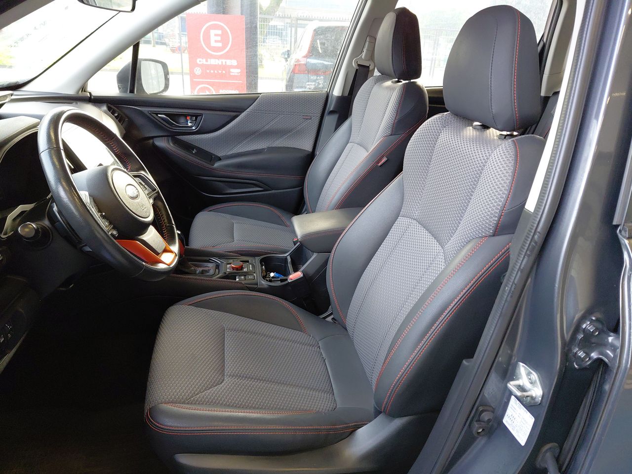Subaru Forester — foto 15 de 27