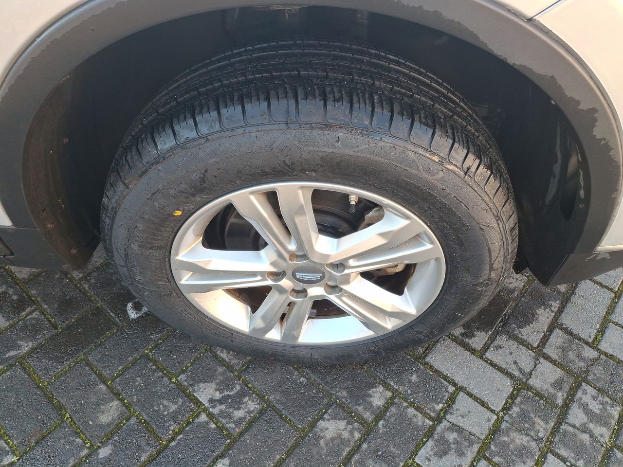 GEELY - 17
