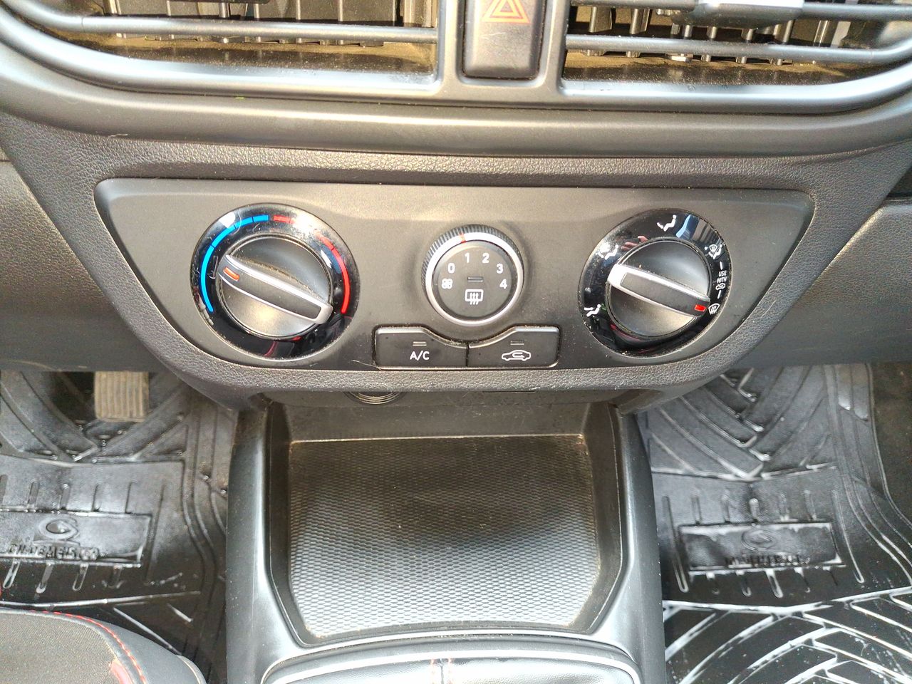 HYUNDAI - 29