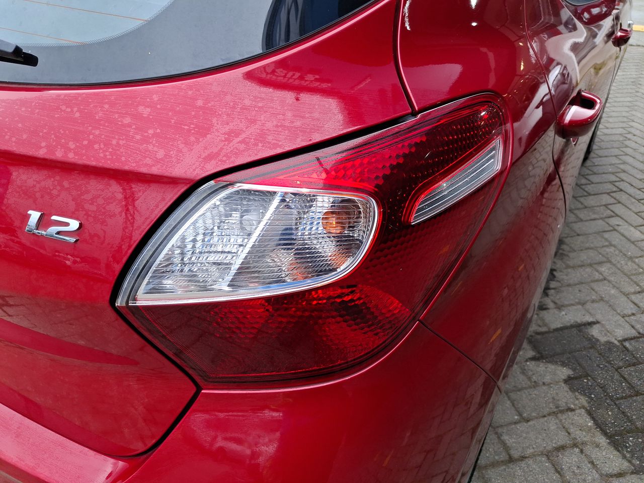 HYUNDAI - 19