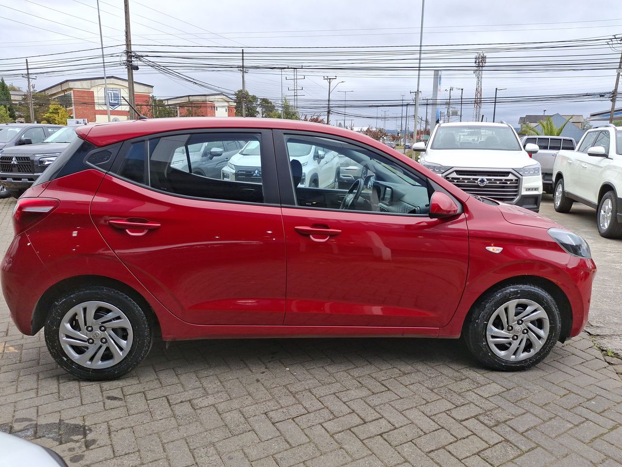 HYUNDAI - 8