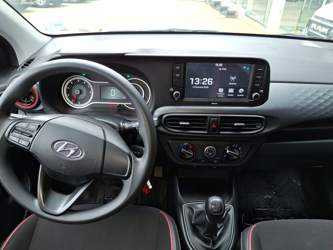 HYUNDAI - 13