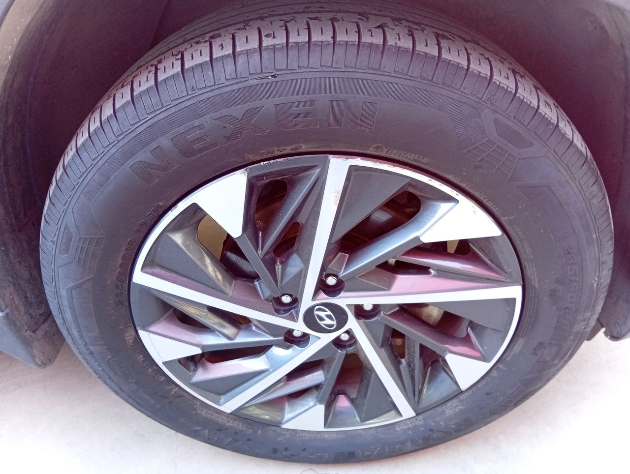 HYUNDAI - 15
