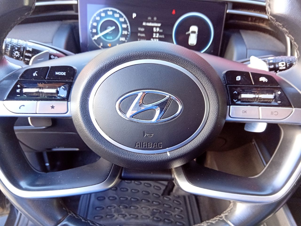 HYUNDAI - 24
