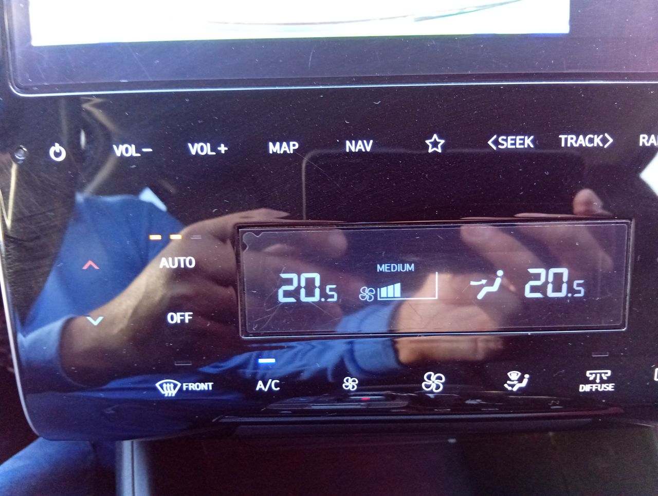 HYUNDAI - 28
