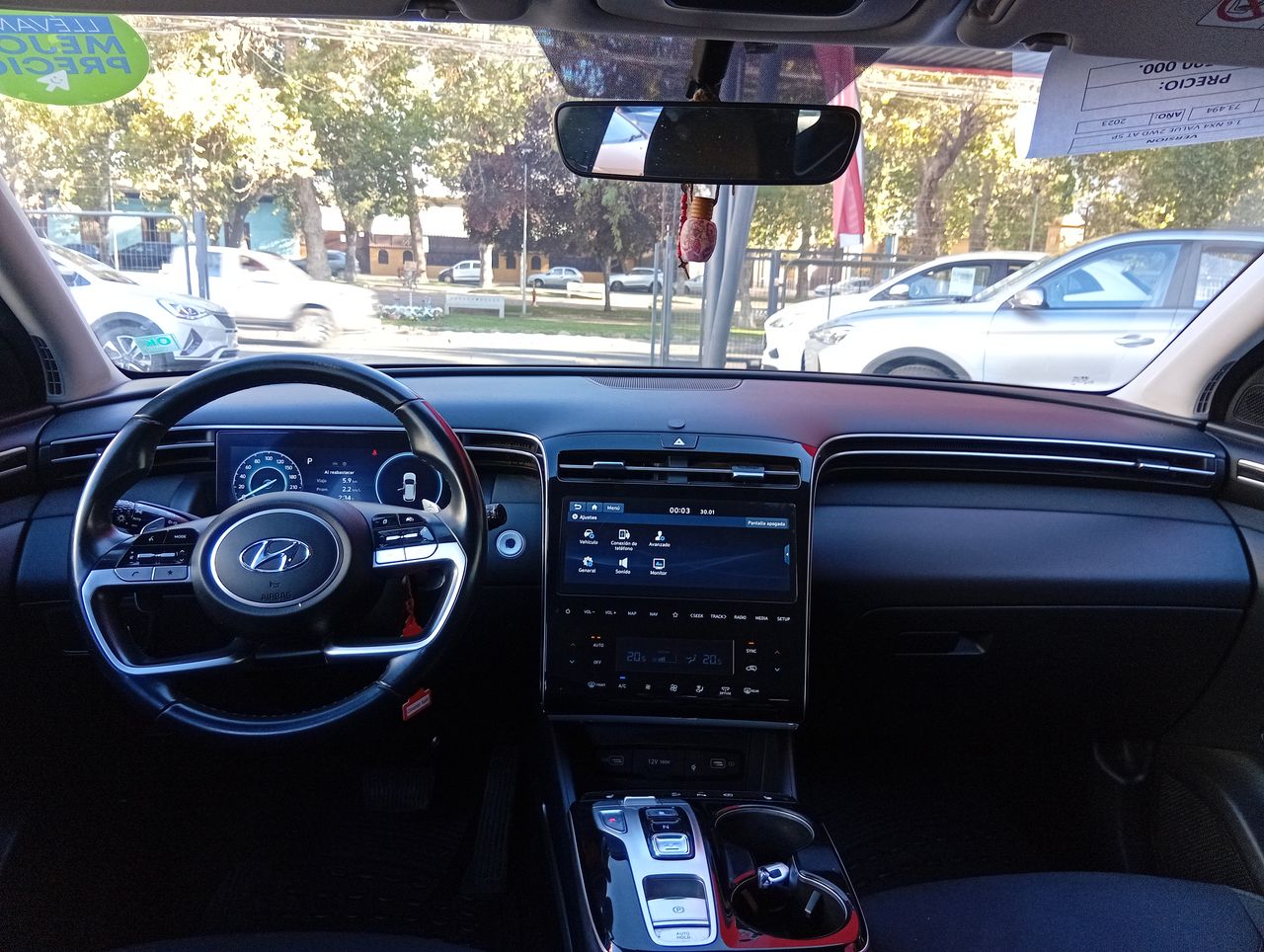 HYUNDAI - 30