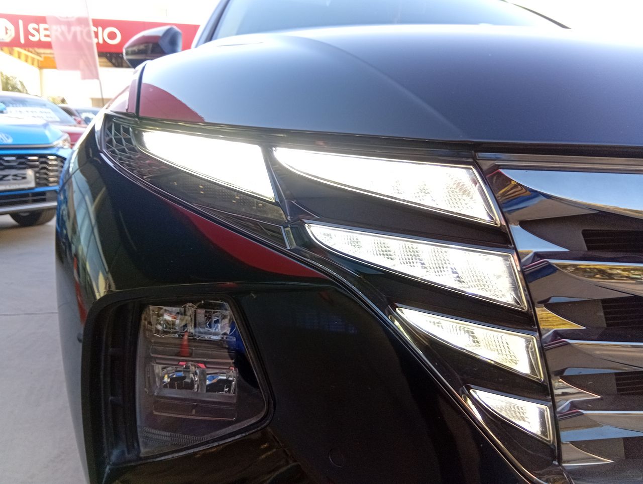 HYUNDAI - 16