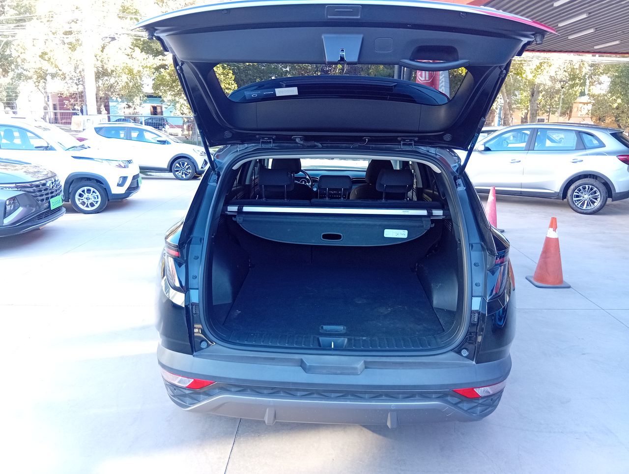 HYUNDAI - 19