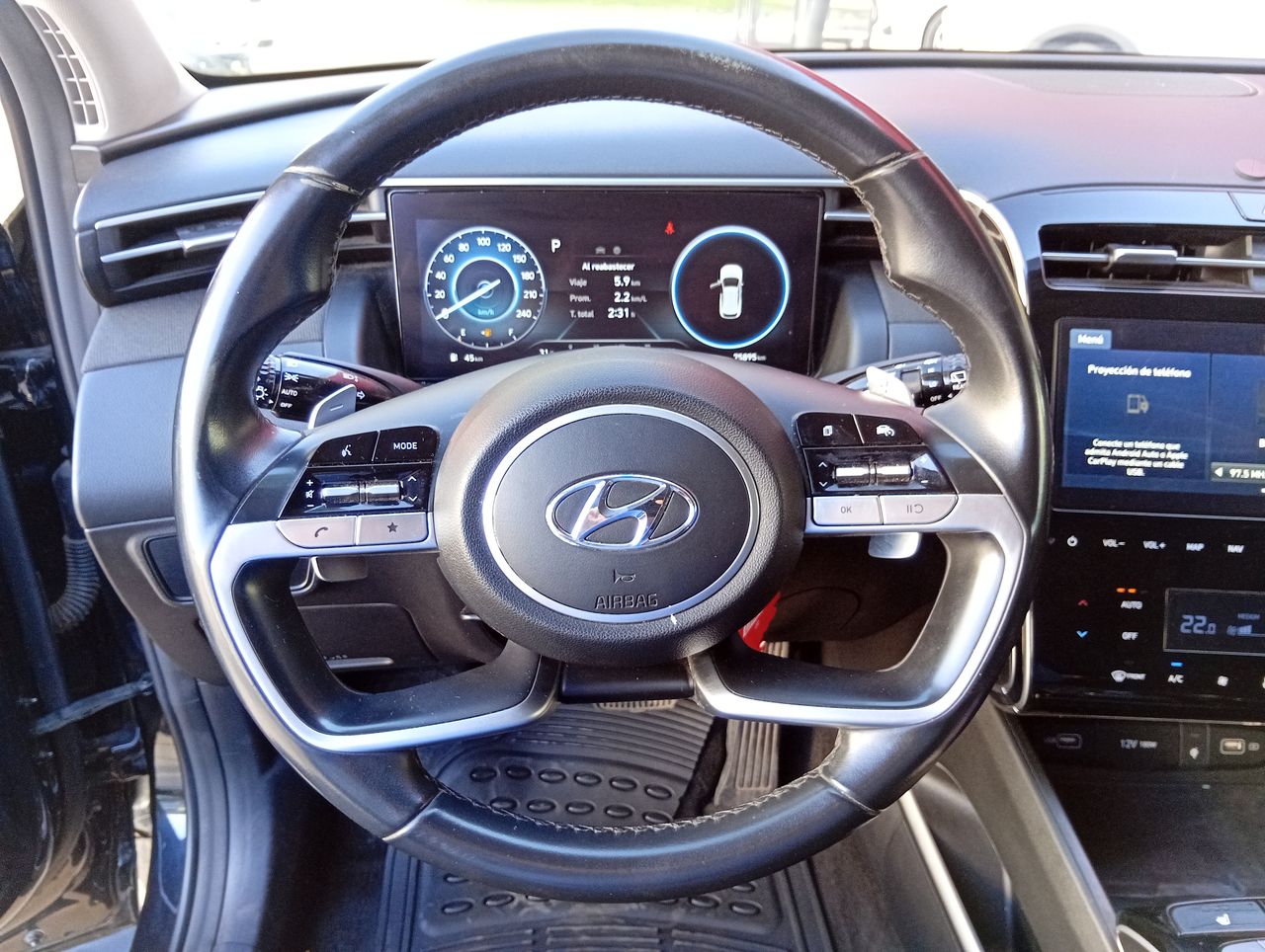 HYUNDAI - 23
