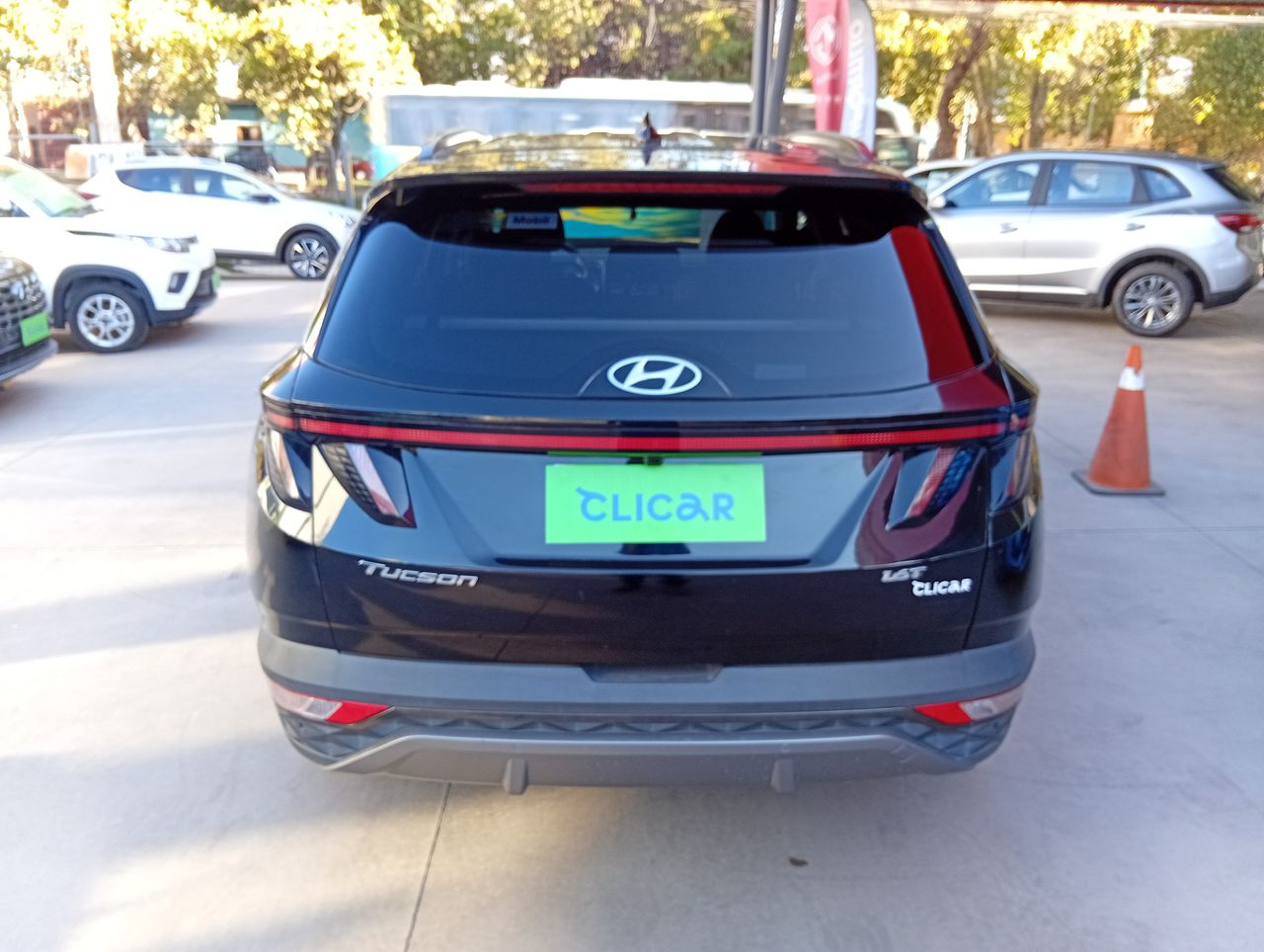 HYUNDAI - 6