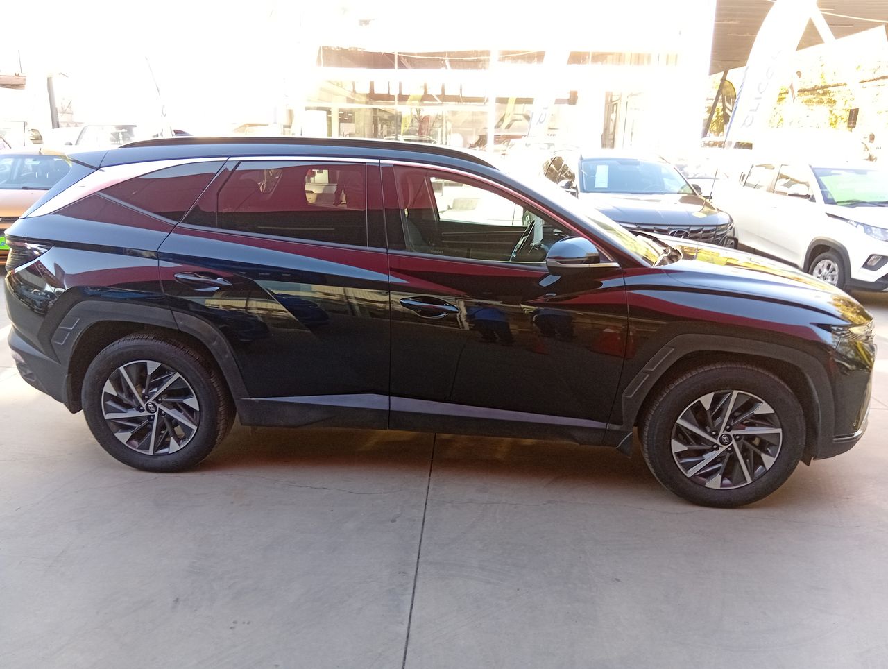 HYUNDAI - 8