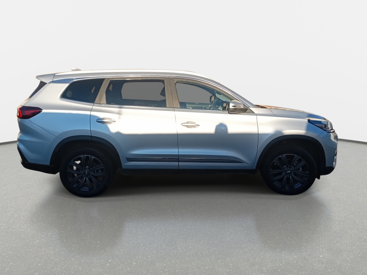 Chery Tiggo 8 — foto 9 de 27