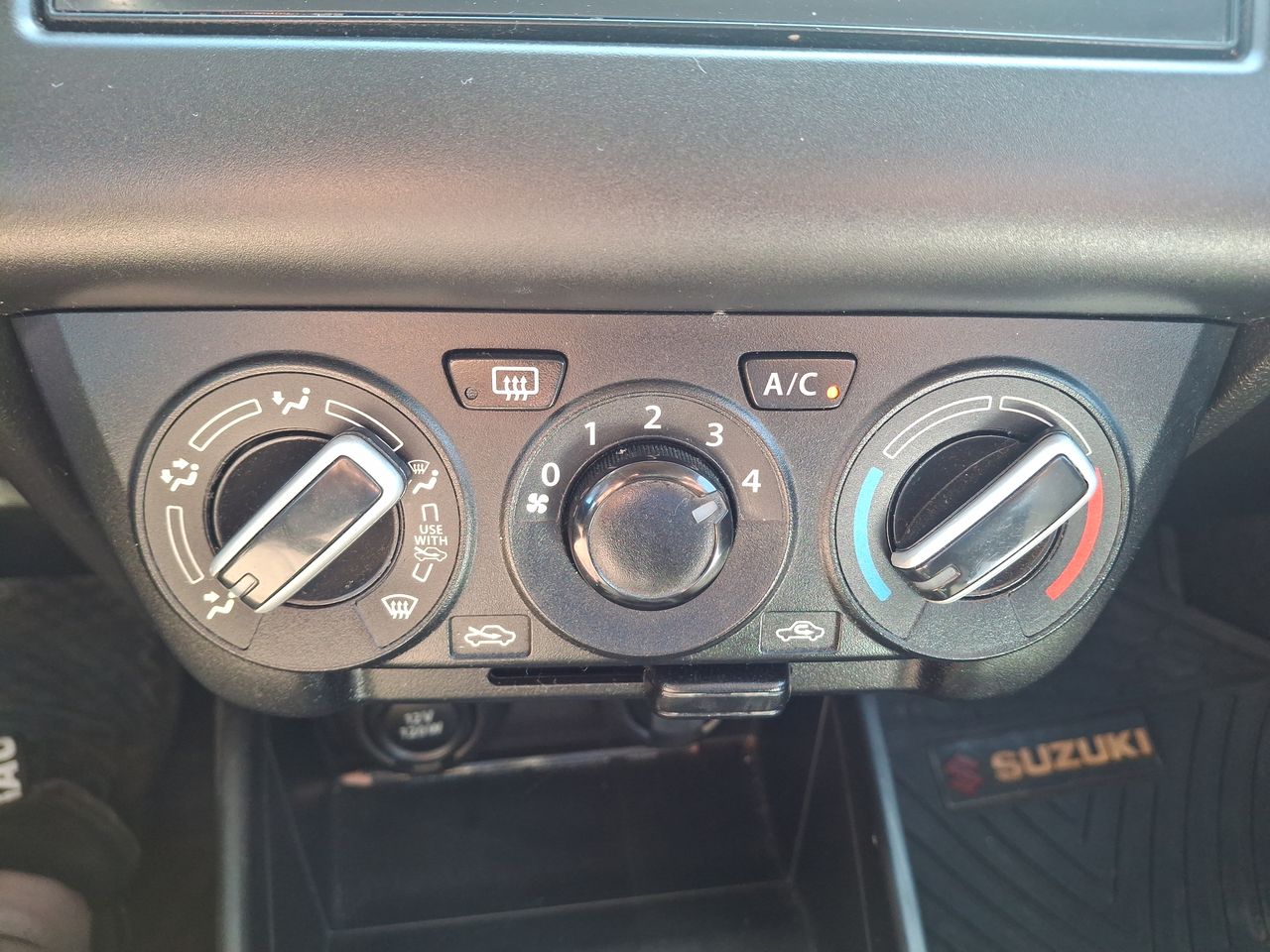 SUZUKI - 27