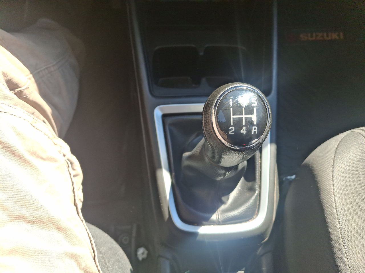 SUZUKI - 28